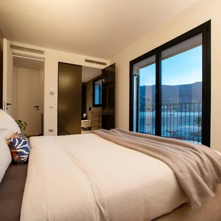 Sull'acqua - Lakefront Apartment Laglio