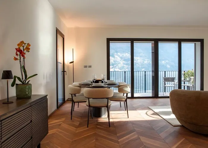Sull'acqua - Lakefront Lejlighed