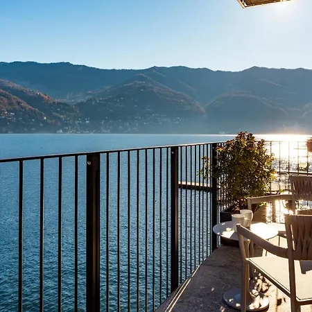 Sull'acqua - Lakefront