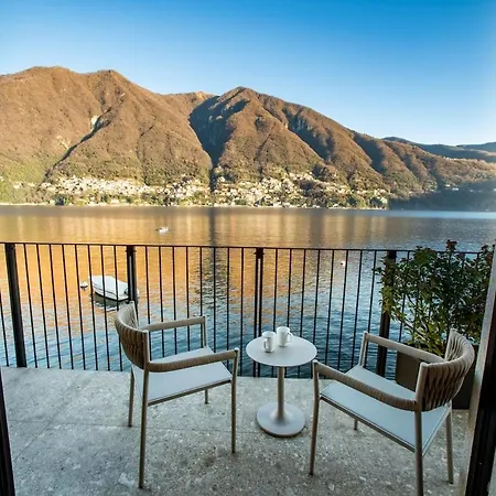 Sull'acqua - Lakefront *