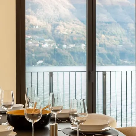Sull'acqua - Lakefront Laglio